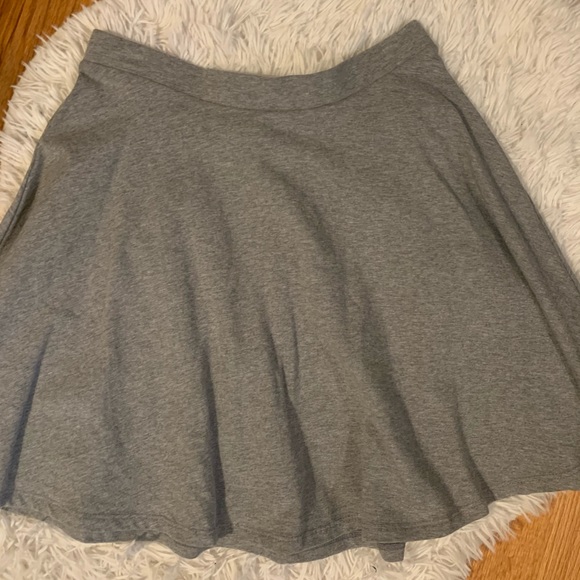 Forever 21 skater circle skirt in light heather grey - Picture 3 of 5